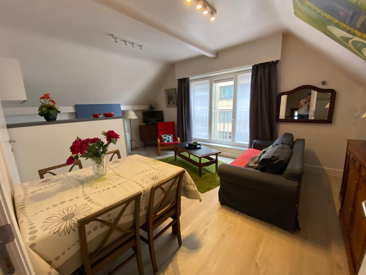 Apartment Van Hecke บลังเคนเบอร์เก ภายนอก รูปภาพ