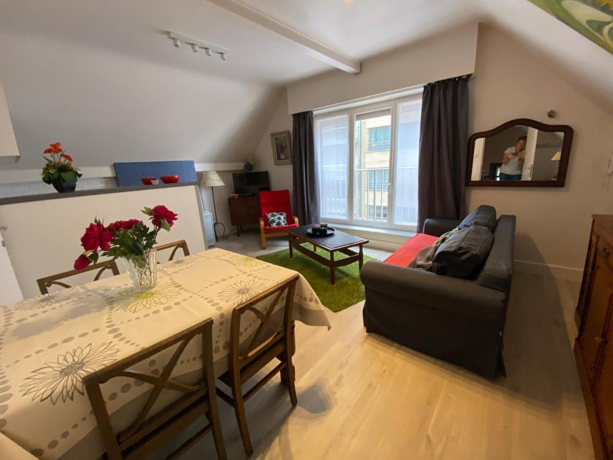 Apartment Van Hecke บลังเคนเบอร์เก ภายนอก รูปภาพ